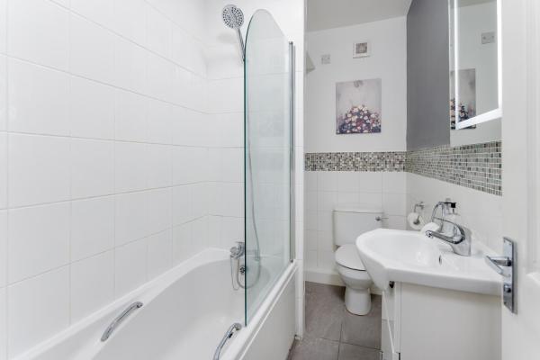 Zdjęcie 5: FLATZY - Stylish Abode on Doorstep of Sefton Park *10 minutes to Centre*