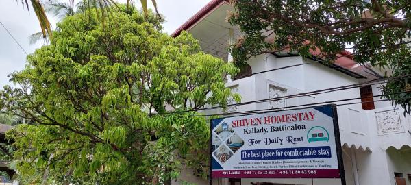 A la foto es mostra l'objecte Shiven Homestay situat a la ciutat de Kallady.