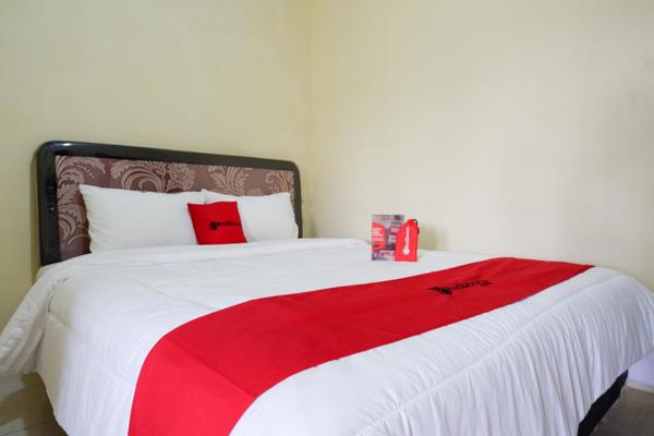 Reddoorz Syariah Near Alun Alun Pacitan 2 - Pacitan
