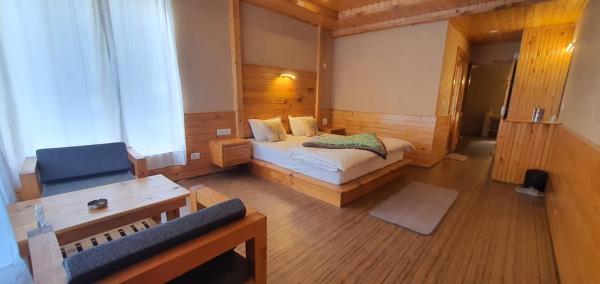 På bildet vises objektet Hidab Homes som ligger i byen Jibhi.