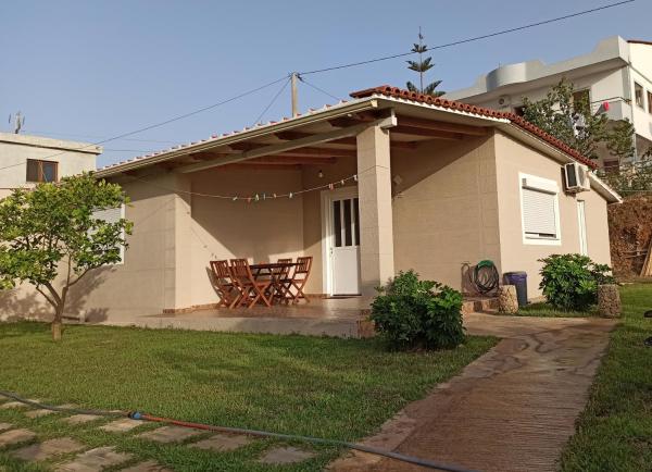 Yard Apartments - By Hotel Ronaldo - Ksamil