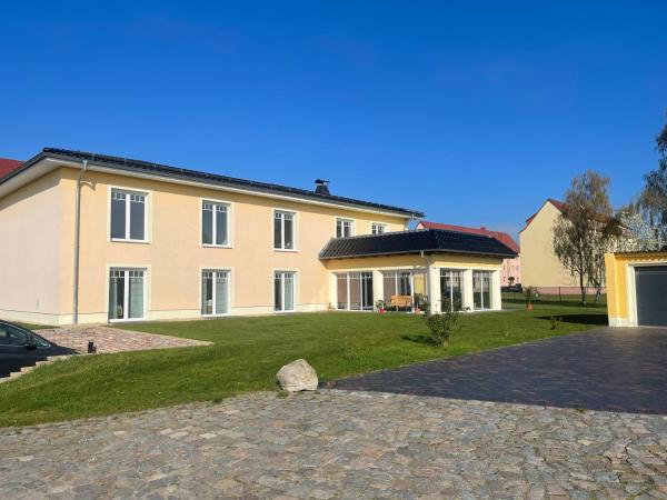 På billedet ses objektet Die 1A Pension beliggende i byen Dreiheide.