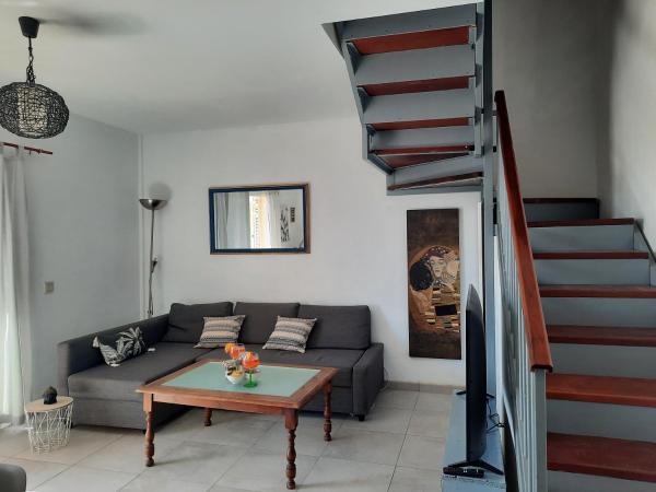 Bilde 5: Sun & Surf Loft, near main street and beach, Wifi fiber, winter garden with sea view