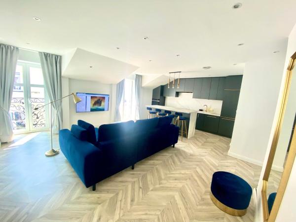 A la foto es mostra l'objecte Apartament Sanok-z widokiem na rynek i tarasem situat a la ciutat de Sanok.