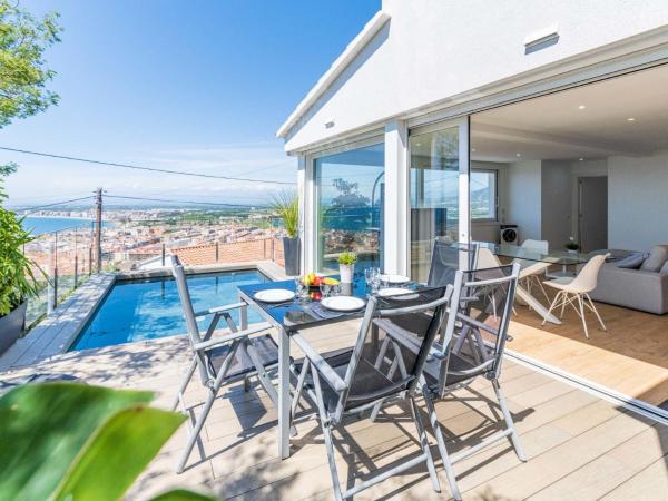 A la foto es mostra l'objecte Holiday Home Pitágoras by Interhome situat a la ciutat de Roses.