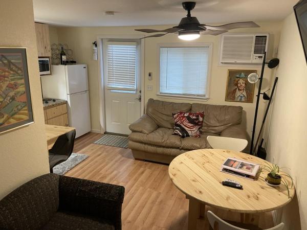 Foto 9: Loft , boat dock, 2 bedrooms , pet friendly