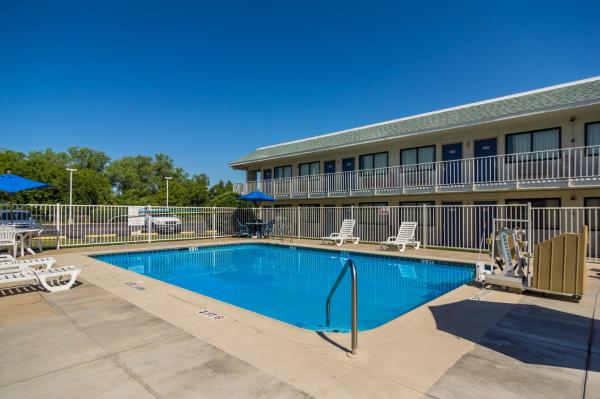 Na fotografii je vidět objekt Motel 6-Bellmead, TX - Waco nacházející se ve městě Bellmead.