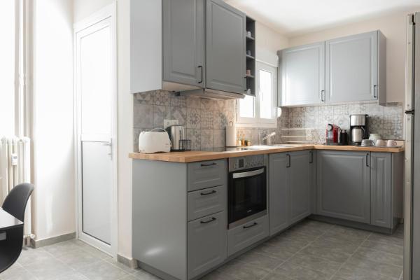 Fotografie 3: Spacious Central Flat in the heart of Athens!