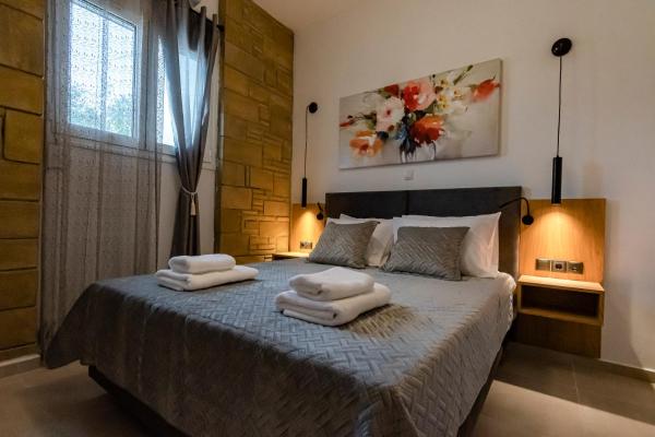 A la foto es mostra l'objecte Rikanthos Stone Sea View Apartment Ι situat a la ciutat de Kotsianá.