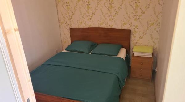 A la foto es mostra l'objecte Le domaine du bengal 2 situat a la ciutat de Veuil.
