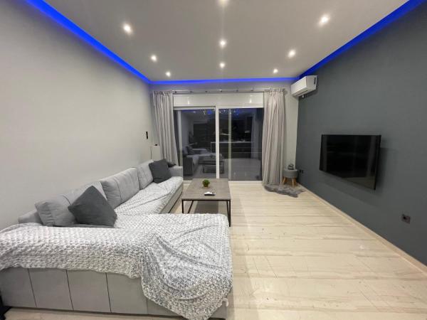 Kuvassa näkyy kohde Luxury 3 bedroom apartment in Kiato center, joka sijaitsee kaupungissa Kiáto.