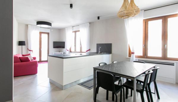 Na fotografii je vidět objekt Ferienwohnung Laura nacházející se ve městě Seneghe.