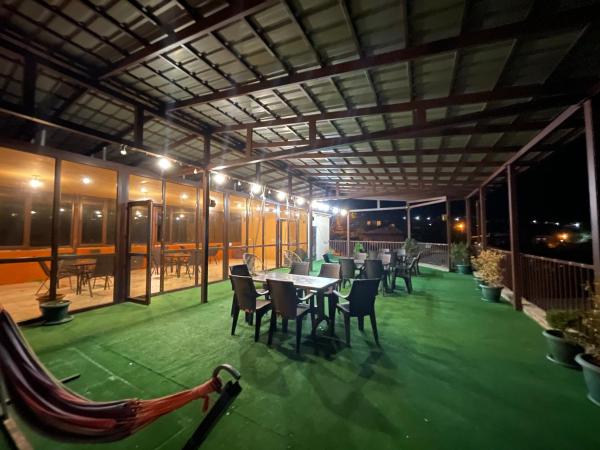 Guest House Royal Comfort With Terrace, Kutaissi