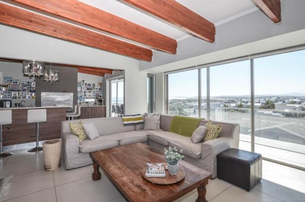 21 Flamingo House - Yzerfontein
