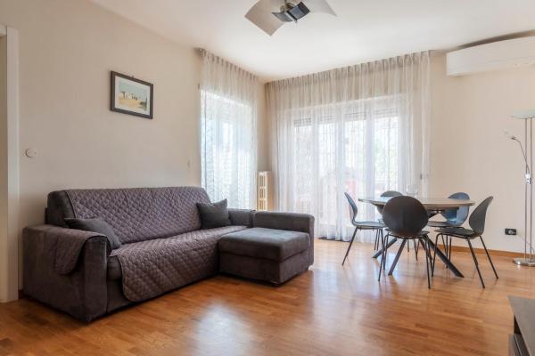 Guesthost - Sunny Terrace Apt In Piazza Bologna - Rome