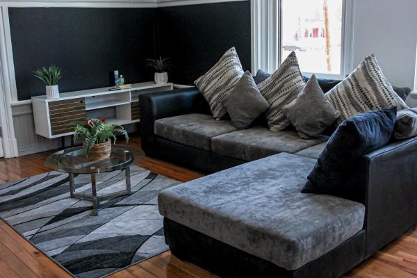 A la foto es mostra l'objecte A Luxurious 5 star Location 2 QUEEN Bed’s TROY situat a la ciutat de Troy.