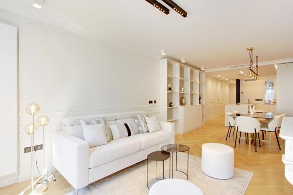 Stunning Apartment With View At The Very Heart Of Paris - Paris
