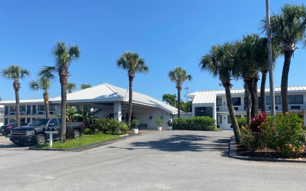 A la foto es mostra l'objecte Village Inn Destin situat a la ciutat de Destin.