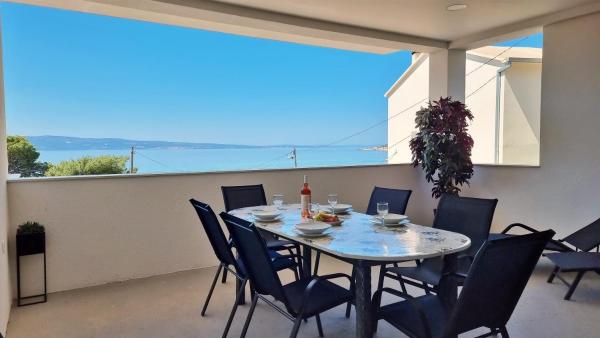 Apartment Milana - Omiš