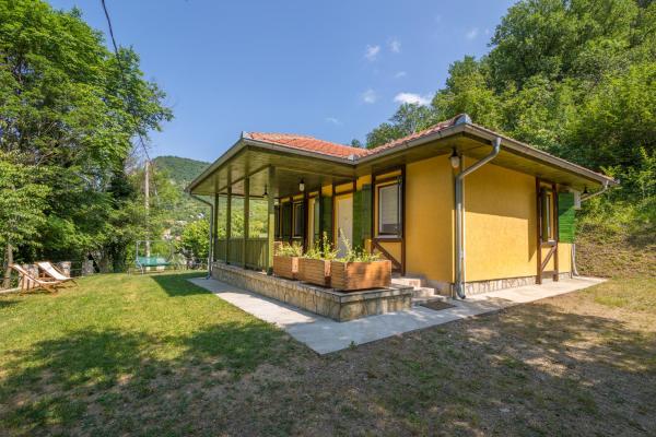 På bildet vises objektet Vila Camelia som ligger i byen Brnjica.