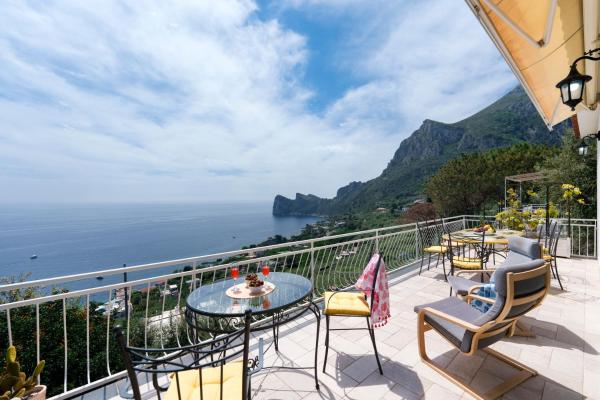 The photo shows the Belvedere apartament stunning sea view located in the city of Nerano.