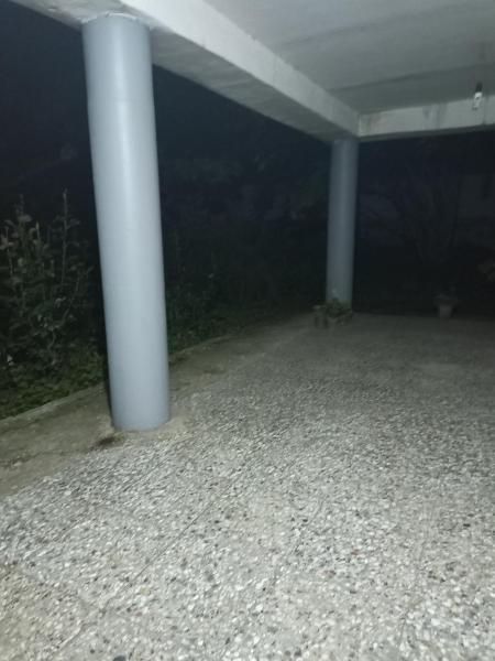 照片显示了位于Gurjaani市的mari物件。