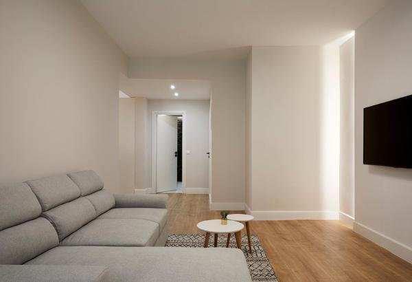 Foto 4: Central & Comfy apartment 2mins walking from metro