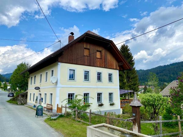 Na fotografii je vidět objekt Haus 26 Weißbriach nacházející se ve městě Weissbriach.