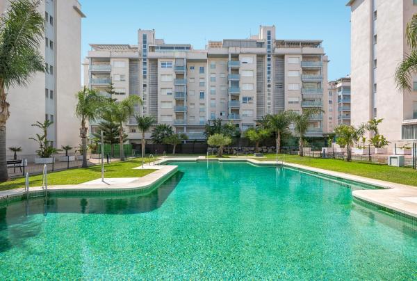 Wintowinrentals Great Terrace, 2º Line Beach & Pool - Rincón de la Victoria