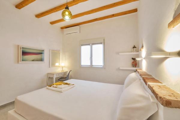 Eressian Lodgings - Skala Eressos - Greece
