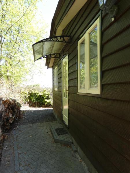 Φωτογραφία 7: Midden in de natuur, een ruim chalet aan de rand van het bos, nr 30