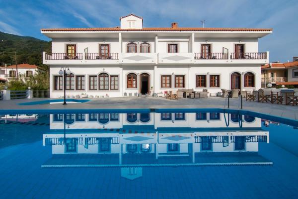 A la foto es mostra l'objecte Iro's Residence situat a la ciutat de Kámpos.