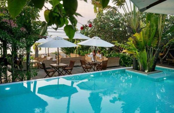 På billedet ses objektet Mealea Resort beliggende i byen Kep.