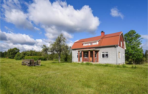Na zdjęciu widoczny jest obiekt 4 Bedroom Gorgeous Home In Kalv położony w mieście Svanabo.