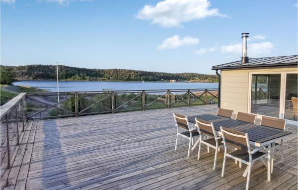 Lovely Home In Valdemarsvik With Wifi - Schweden