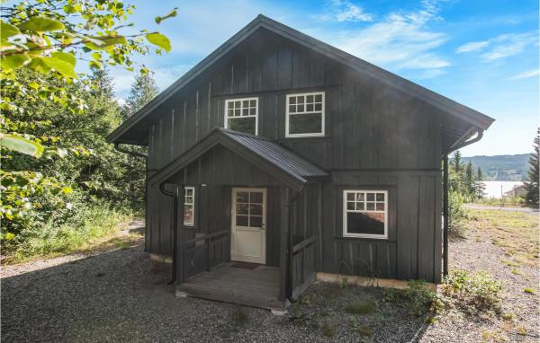 Na fotografii je vidět objekt Gorgeous Home In Søre Osen With Wifi nacházející se ve městě Tørberget.