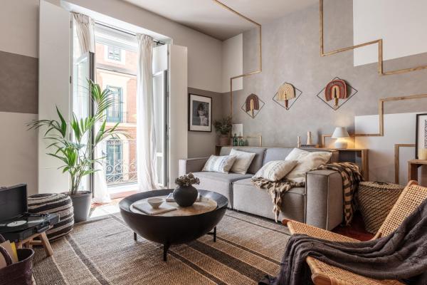 AZREG - 2 Bedroom Apartment in Almagro, Madrid