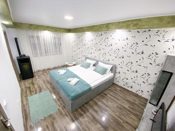 На фото показан объект Apartament la Malul Dunării, расположенный в городе Moldova Veche.