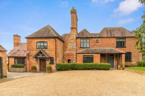 A la foto es mostra l'objecte The Hunting Lodge at Ragley Estate situat a la ciutat de Alcester.