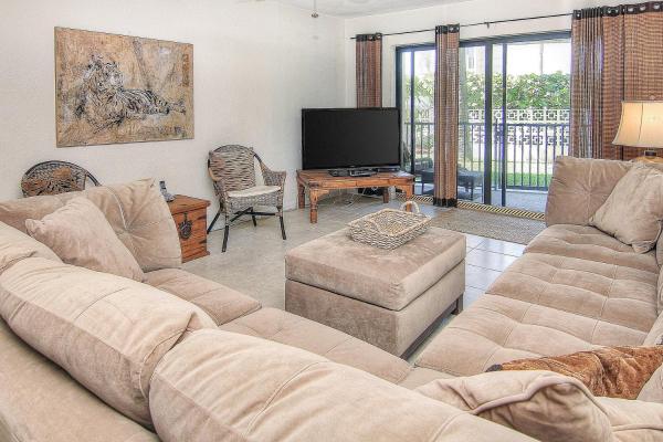 Belleair Sands 107 - Belleair Beach, FL