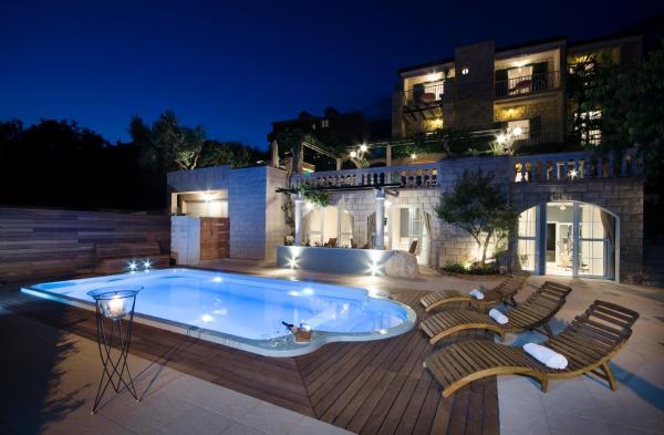 En la foto se muestra el objeto Villa Bougenvilia Tomas ubicado en la ciudad de Tučepi.