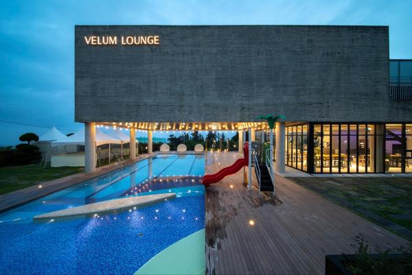 Velum Resort