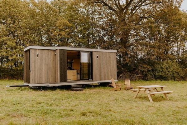 A la foto es mostra l'objecte Parcel Tiny House I L'Arche des Hays situat a la ciutat de Chaumergy.