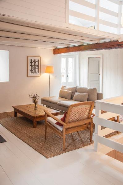 A la foto es mostra l'objecte CASA TON, junto a Baqueira y Aigüestortes situat a la ciutat de Isil.