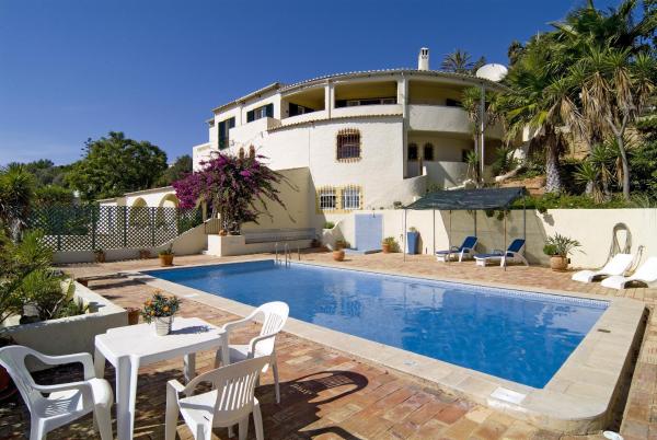 A la foto es mostra l'objecte 607 Villa Lorena situat a la ciutat de Lagos.