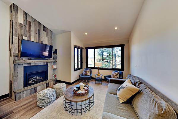 Foto 4: Ski-In, Ski-Out Designer Condo