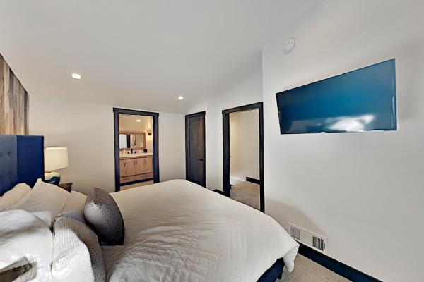 Foto 9: Ski-In, Ski-Out Designer Condo