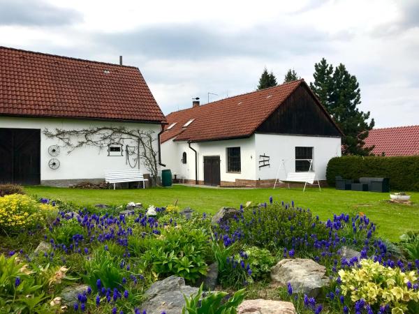 Na fotografii je vidět objekt Venkovská usedlost Horšice nacházející se ve městě Borovy.