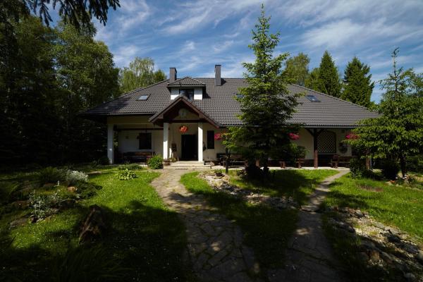 A la foto es mostra l'objecte Stylowy Zajazd Pod Czarnym Kogutem situat a la ciutat de Michniowiec.