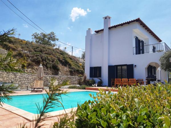 A la foto es mostra l'objecte Villa Anemos - Beautiful 4 bed villa with pool situat a la ciutat de Kástellos.
